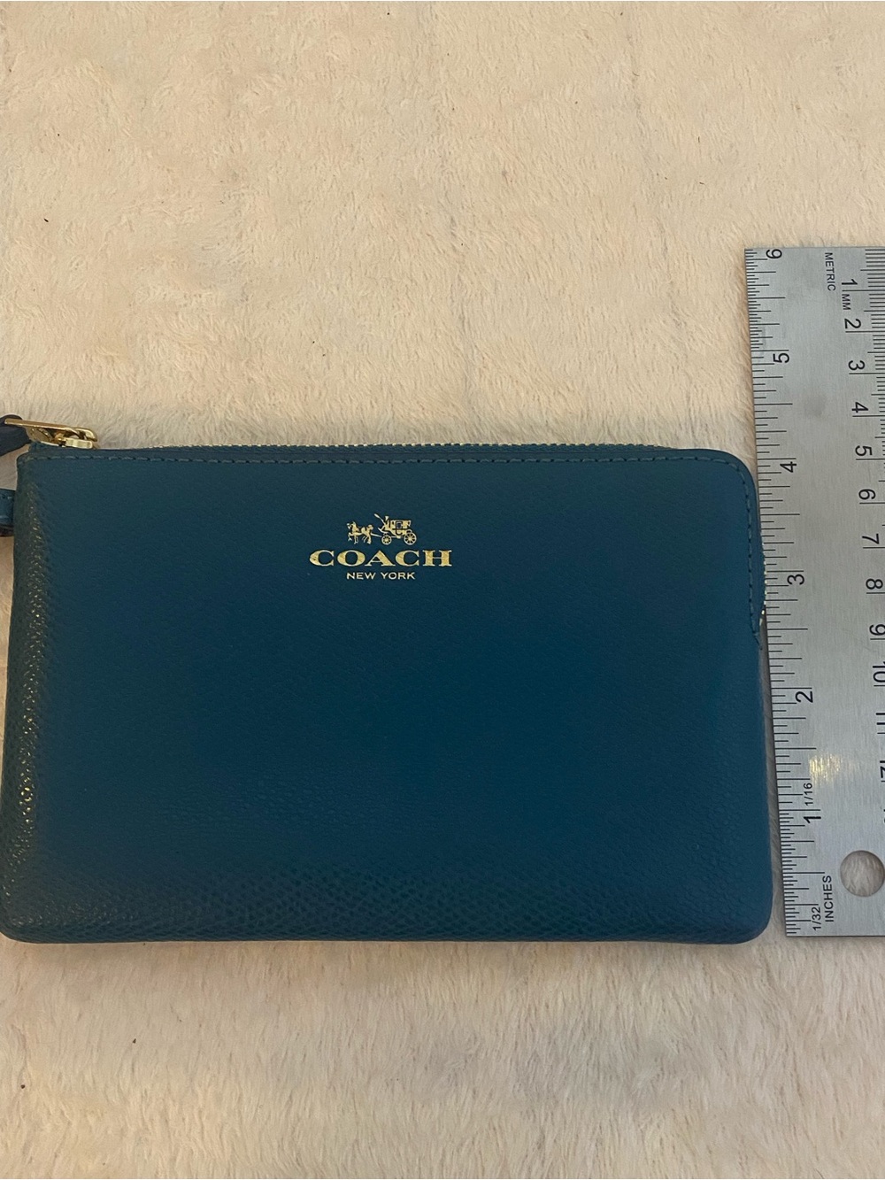 Coach Teal Leather Wristlet with Gold Logo - Picture 11 of 11